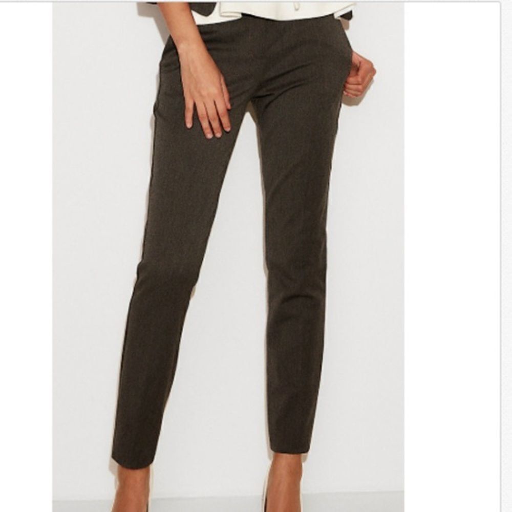 ✨ EXPRESS gray skinny dress pants✨